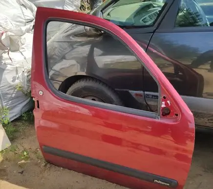 Citroen Berlingo Front door