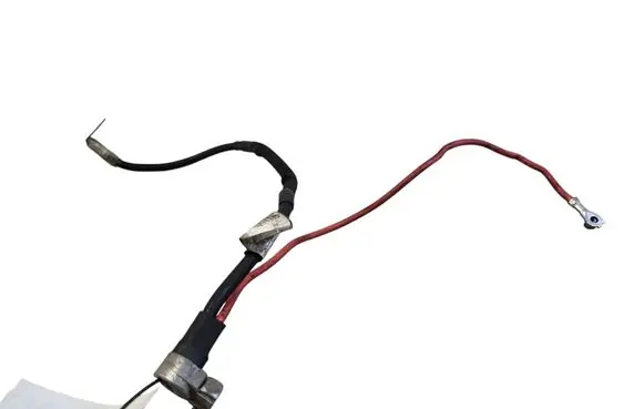 Volkswagen Golf Plus Positive cable (battery) 