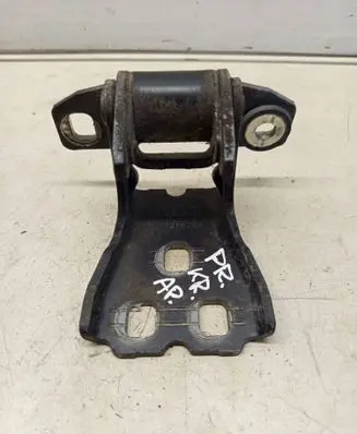 Jeep Grand Cherokee (WK) Front door lower hinge 