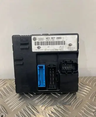 Audi A8 S8 D3 4E Comfort/convenience module 4E0907289D 5DK00843209 4E0910289D