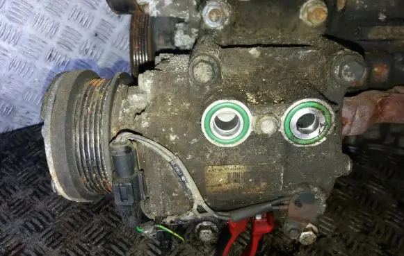 Ford Focus Air conditioning (A/C) compressor (pump) XS4H19D629AD XS4H-19D629-AD