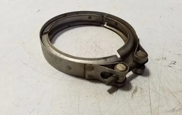 Audi A1 Muffler pipe connector clamp 04L131455A