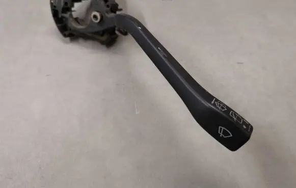 Volkswagen Polo III 6N 6N2 6NF Wiper control stalk