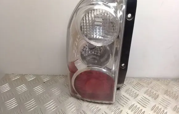 Suzuki Grand Vitara II Rear/tail lights 22059041