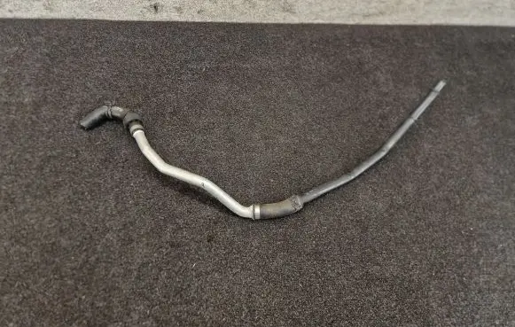Mercedes-Benz C W205 Engine coolant pipe/hose A2058303202 A2058300002