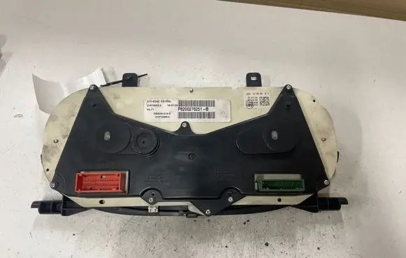 Renault Master II Speedometer (instrument cluster) P8200276251 NS8061413K 216740222