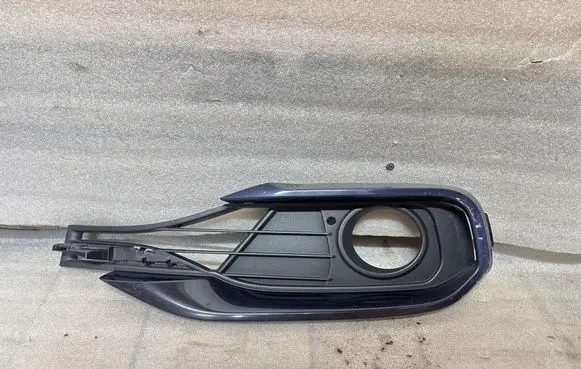 BMW 4 F32 F33 Front fog light trim/grill 7432619 51117432619
