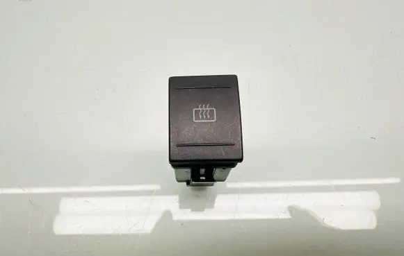 Volkswagen Cross Polo Windscreen/window heater switch 6Q0959621