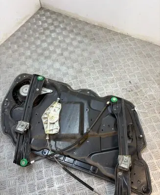 Volkswagen PASSAT B6 Front door window regulator with motor 3C1837756K 969243100 1K0959792N