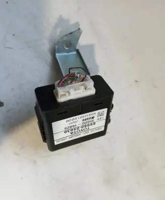 Toyota Avensis T250 Light module LCM 8996005030 3560016825 65EU3015020