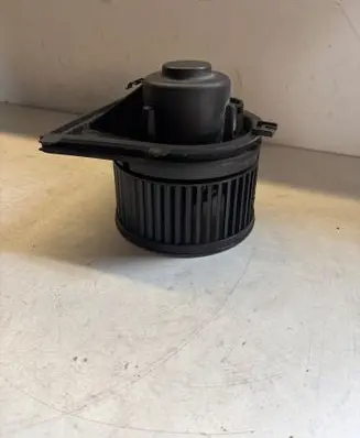 Volkswagen Golf IV Heater fan/blower H35657880E