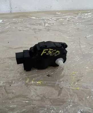 Mercedes-Benz GL X164 Intake manifold valve actuator/motor 410475520 F560
