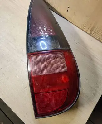 Renault Laguna I Rear/tail lights 2201
