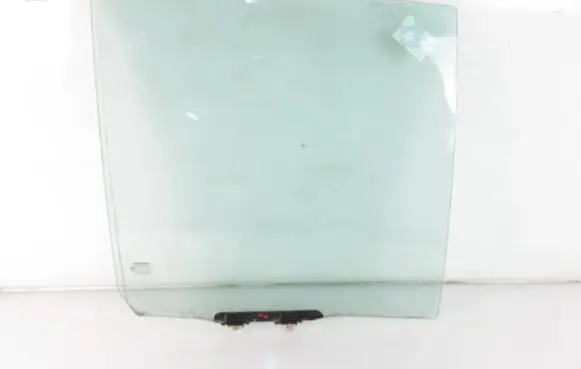 Honda CR-V Rear door window glass