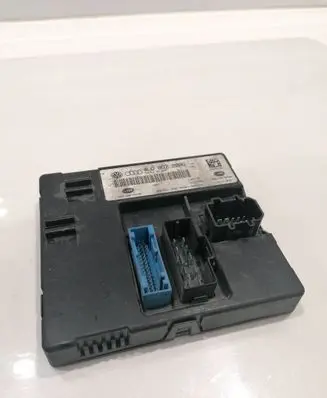 Audi Q7 4L Comfort/convenience module 4L0907289C 4L0910289F 5DK00876286