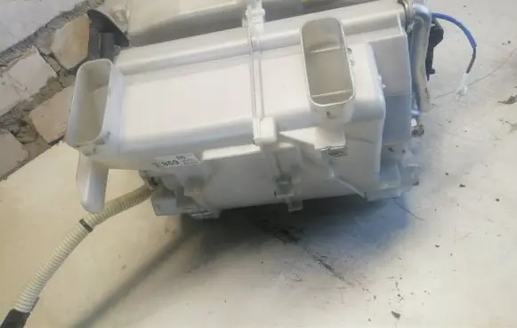 Toyota Land Cruiser (J120) Interior heater climate box assembly 8705060070