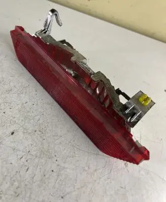 Toyota Yaris Third/center stoplight