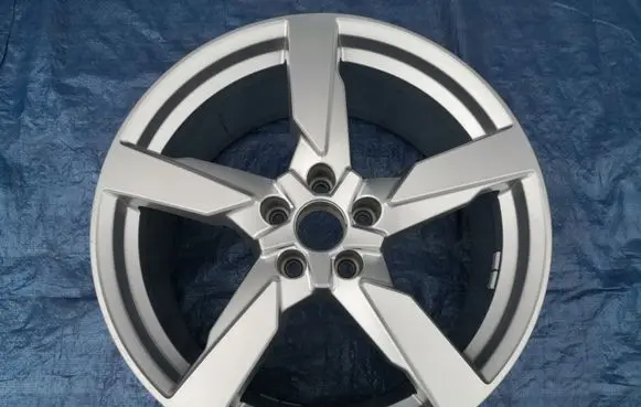 Audi TT TTS RS Mk3 8S R19 alloy rim 8S0601025AA