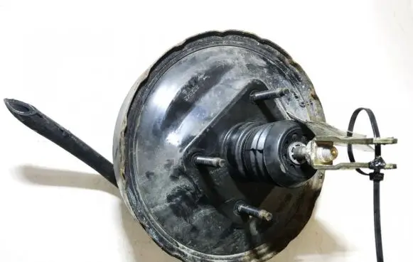 Nissan Primera Brake booster 472109f507 0204021803