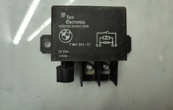 BMW X5 E70 Coolant fan relay 7661503