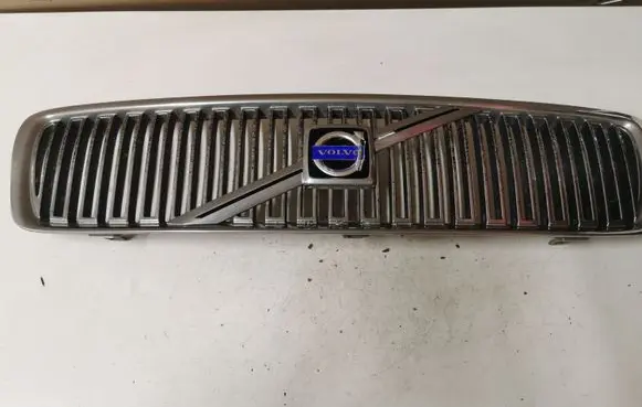 Volvo V70 Front bumper upper radiator grill 8659875