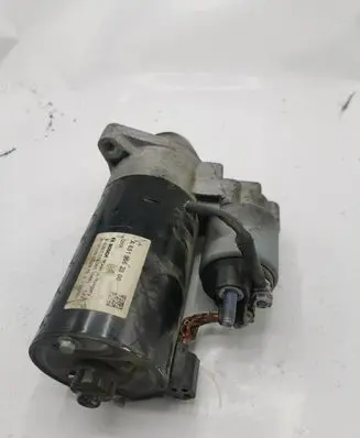 Mercedes-Benz C W205 Starter motor A6519062800 0001139065