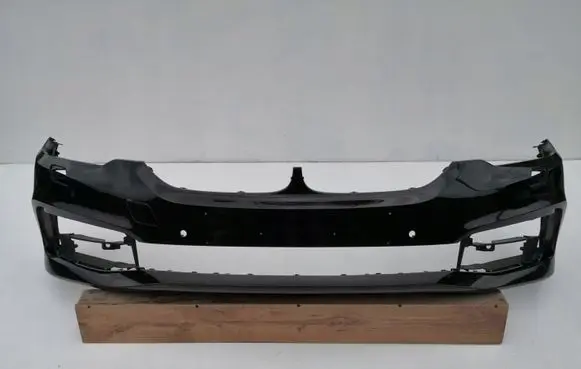 BMW 5 G30 G31 Front bumper 7385337