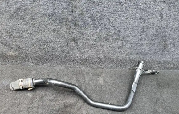 Audi A8 S8 D3 4E Engine coolant pipe/hose 4E0265319A 4E0265345