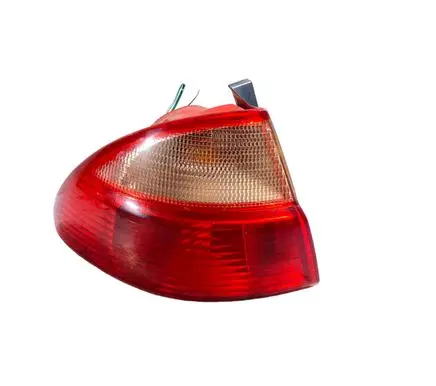 Toyota Avensis T220 Rear/tail lights
