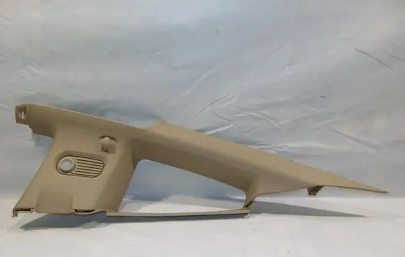Trunk/boot side trim panel