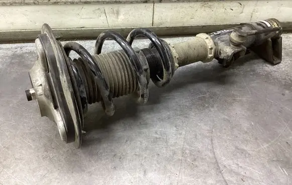 Mercedes-Benz CLS C218 X218 Front shock absorber with coil spring