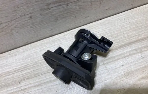 Mercedes-Benz C W204 Tailgate exterior lock A2047500061