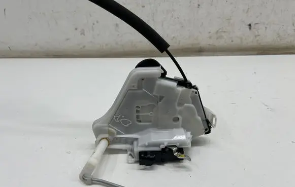 Nissan X-Trail T33 Front door lock 805006RN1A