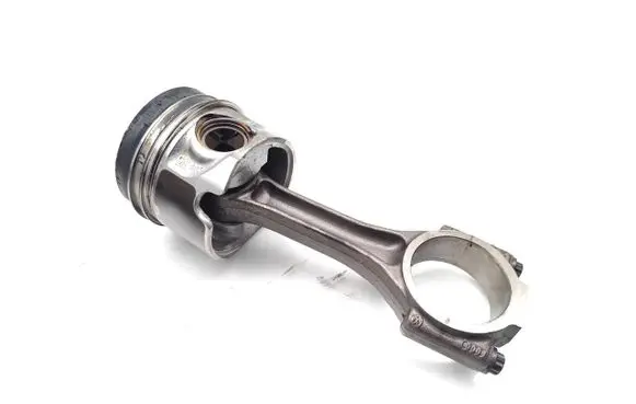 Audi A4 S4 B8 8K Piston with connecting rod CAGB