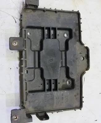 KIA Sorento Battery box tray GMAUTO4574097