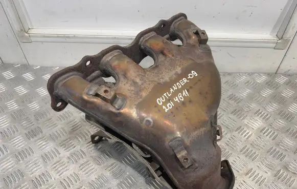 Mitsubishi Outlander Exhaust manifold