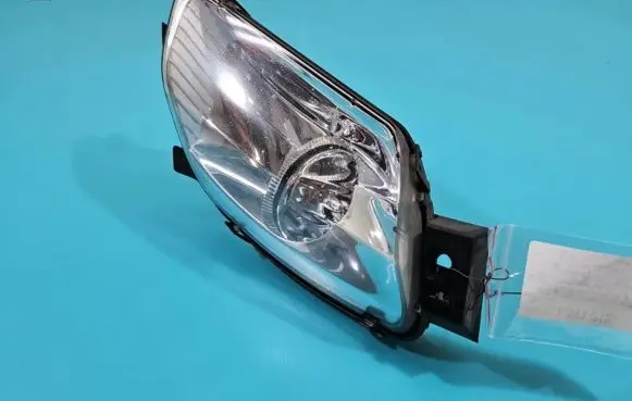 Peugeot 308 Front fog light 9680498680 IMPRK1391315