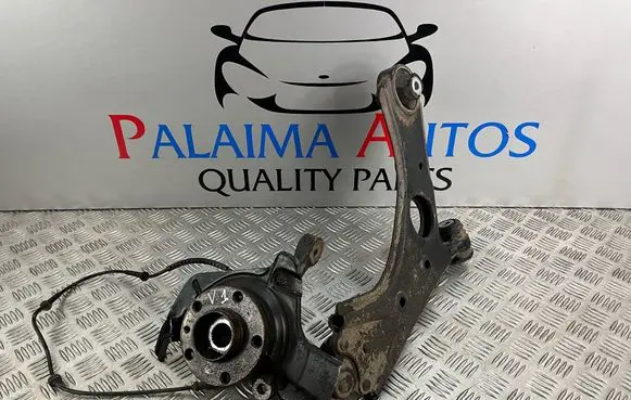 Fiat 500L Front wheel hub spindle knuckle 55700933