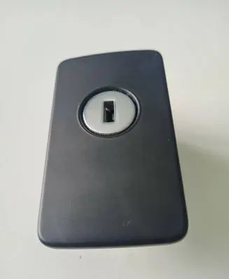 Volkswagen PASSAT B6 Glove box lock 3C1857147 P008672 PA6GF20