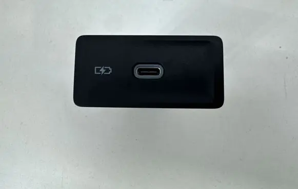 Volkswagen ID. Buzz USB socket connector 3G5035954