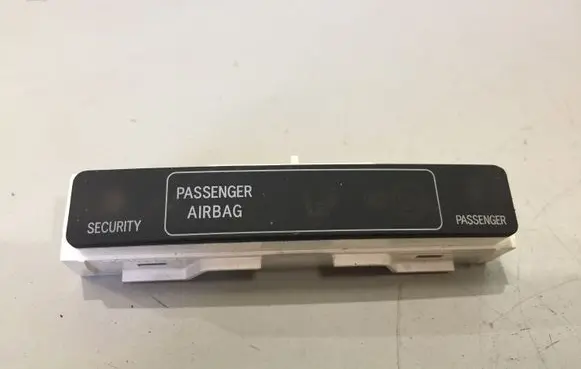Passenger airbag on/off switch