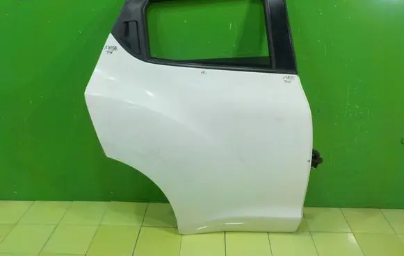 Nissan Juke I F15 Rear door PRAWE