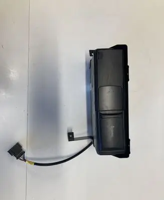 Volkswagen Touareg I CD/DVD changer MAY2004 1J6035111