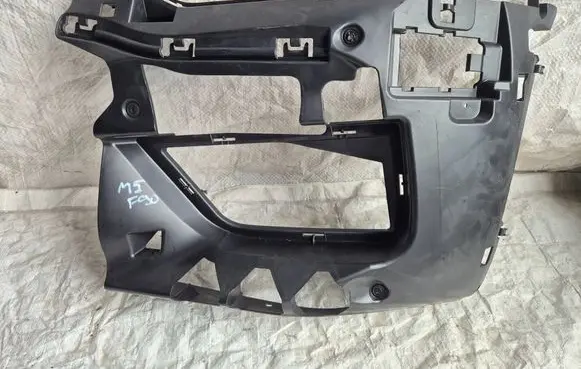 BMW M5 F90 Front bumper mounting bracket 51118065319