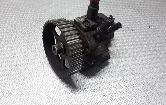 Citroen C5 Fuel injection high pressure pump 0445010046