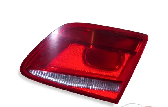 Volkswagen PASSAT B7 Tailgate rear/tail lights 3AE945094E