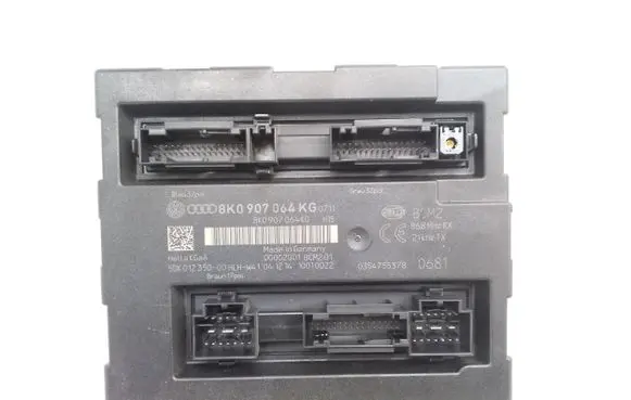 Audi A4 S4 B8 8K Comfort/convenience module 8K0907064KG