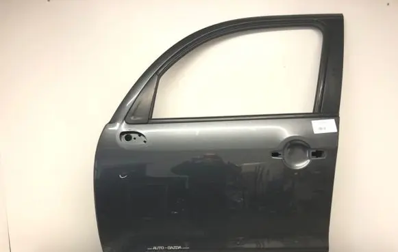 Citroen C3 Picasso Front door