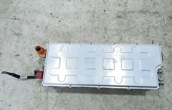 Jeep Grand Cherokee WL Voltage converter inverter 05185088AT
