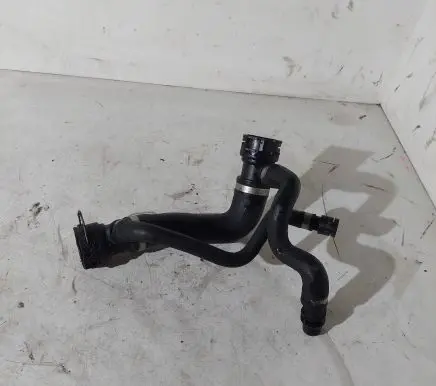 BMW 5 E60 E61 Engine coolant pipe/hose